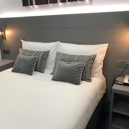 Ilford Hotel Goodmayes Bagian luar foto