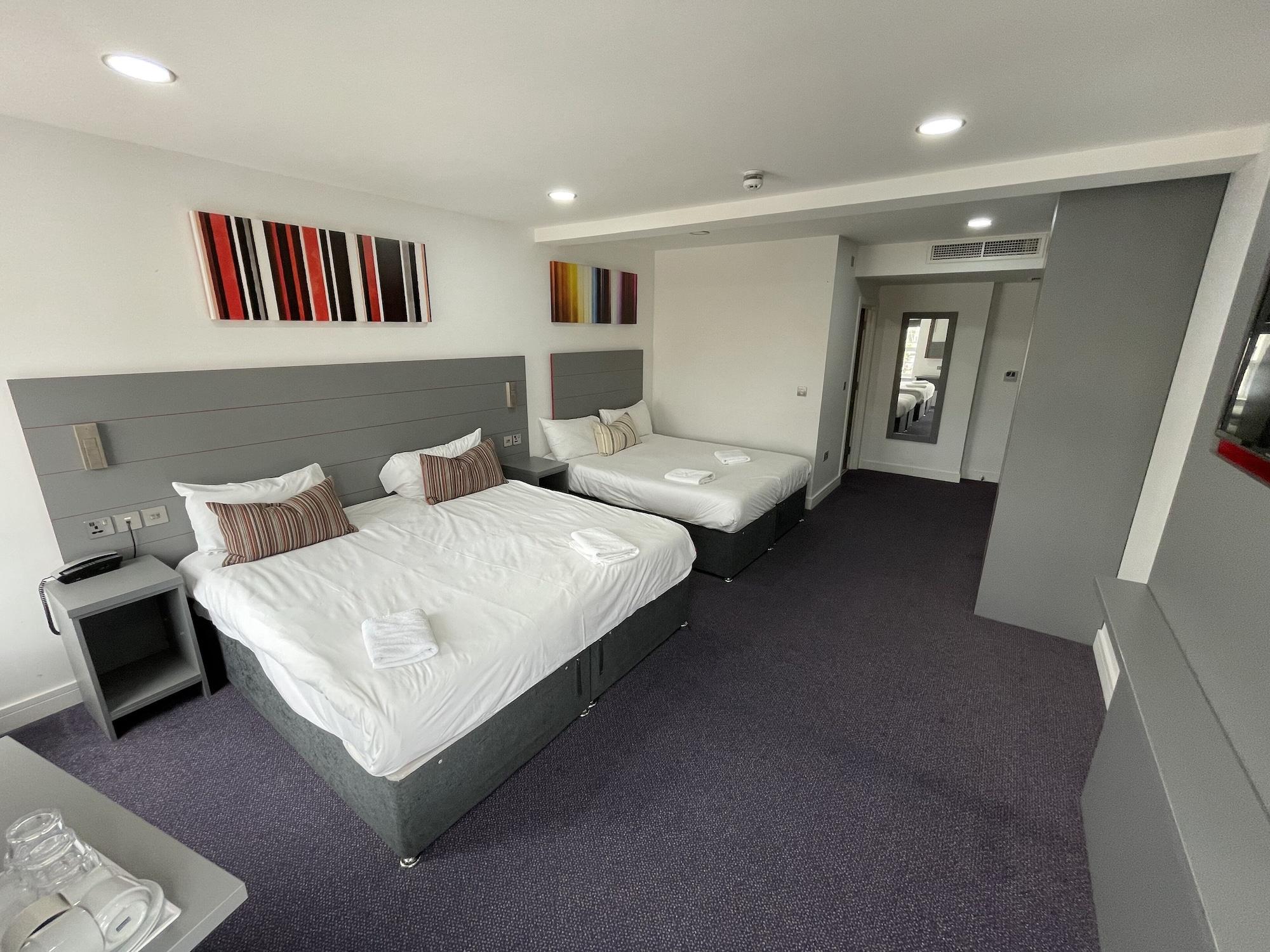 Ilford Hotel Goodmayes Bagian luar foto