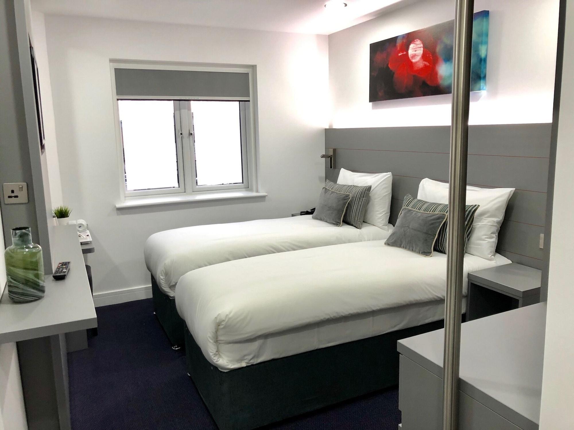 Ilford Hotel Goodmayes Bagian luar foto